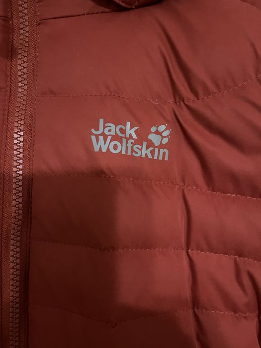 Пуховик жіночий Jack Wolfskin зимовий (розмір L)