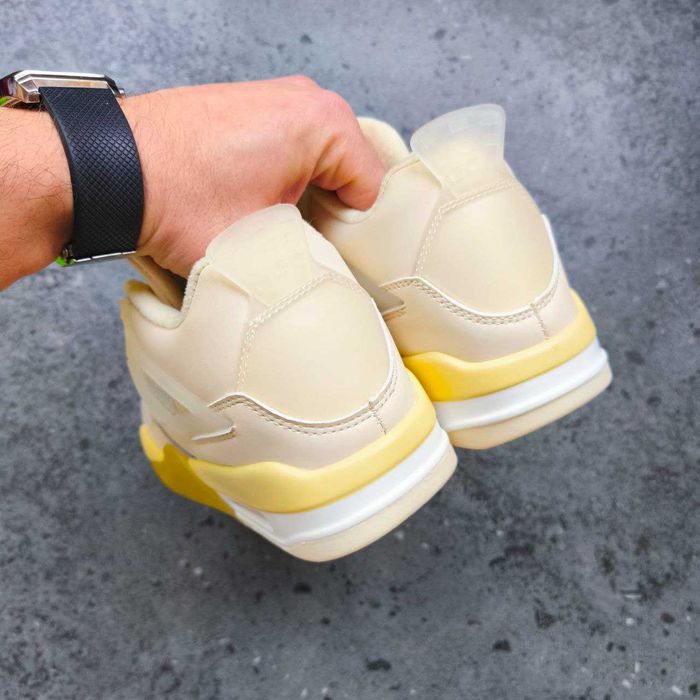 Кросівки Nike Air Jordan 4 Retro з хутром зимові