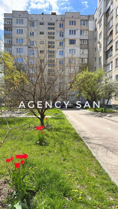 Продаж 3-х квартири пр. М. Лушпи ТЦ Атріум