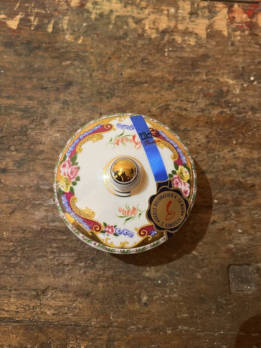 Caixa em Porcelana Limoges – Elle France – Nova