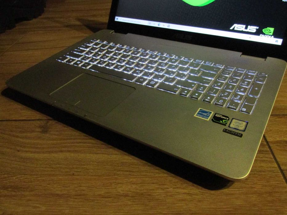 ІГРОВИЙ Великий ТОП Asus/"17.3"/+i7 8 ядр-3.8Ghz!+Geforce 4Gb+16Gb