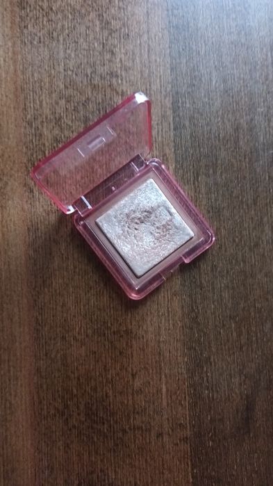 Rozświetlacz nabla ozone