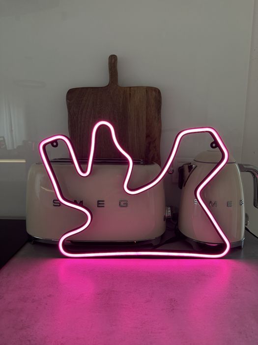 F1 Katar Doha circuit neon różowy