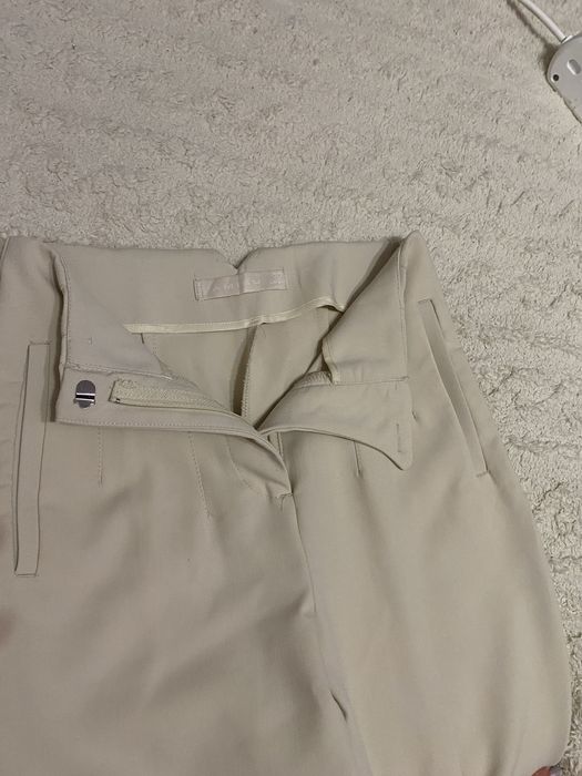 Бежеві брюки