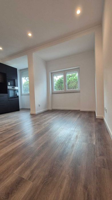 T2+1 Totalmente Remodelado | 71,93m² | 2 Varandas | 1º Andar | Barreiro