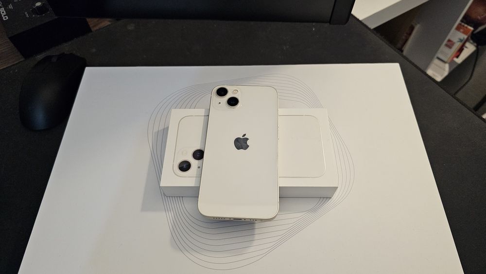 iPhone 13 128GB Starlight