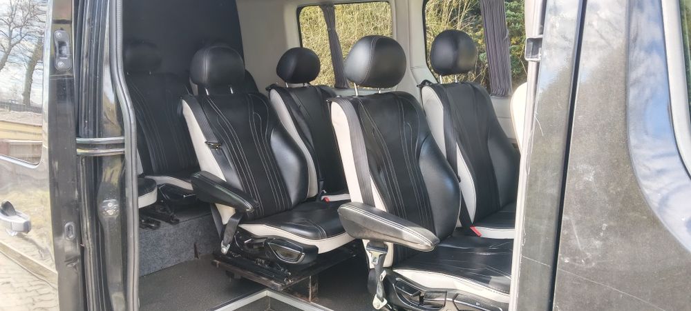 Bus 9 osób wynajem