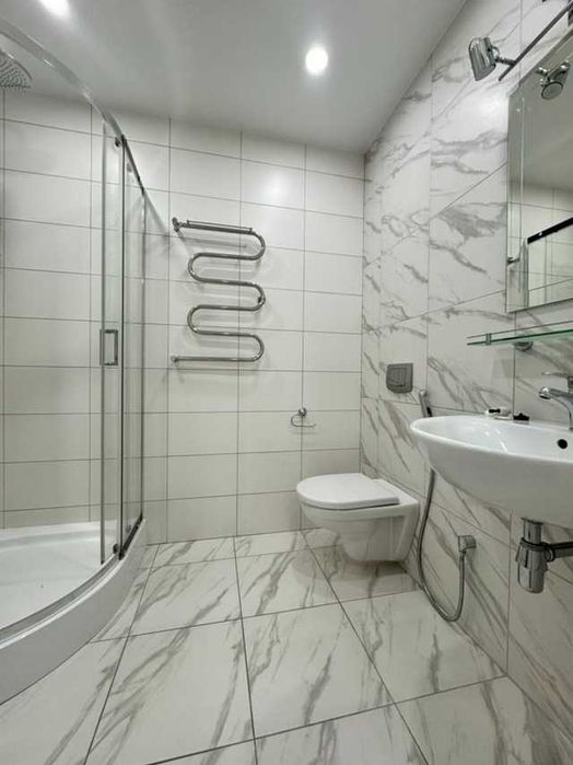 Оренда 2к квартири на Митниці