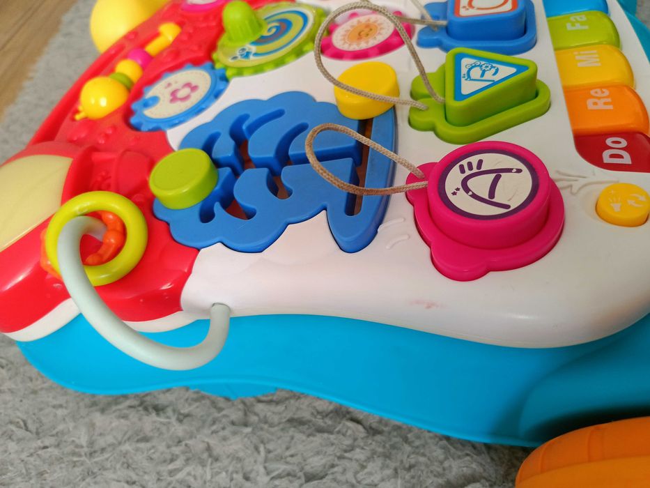Musical Stroller 2w1 chodzik lub stolik