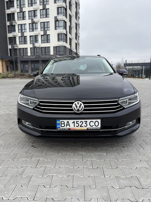 Volkswagen Passat 2017 року