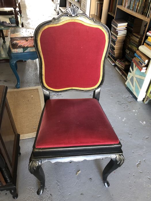 Muitas cadeiras distintas, vintage