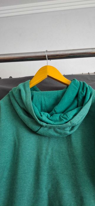 Sweatshirt com capuz