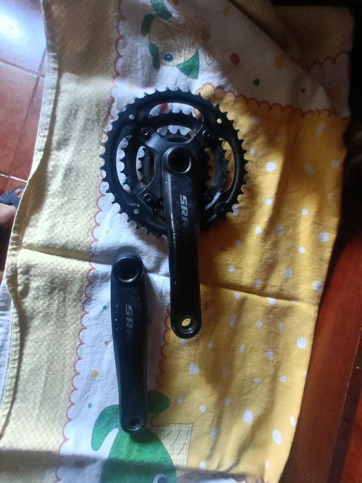 SRAM Square-Taper Crankset64584260025345122