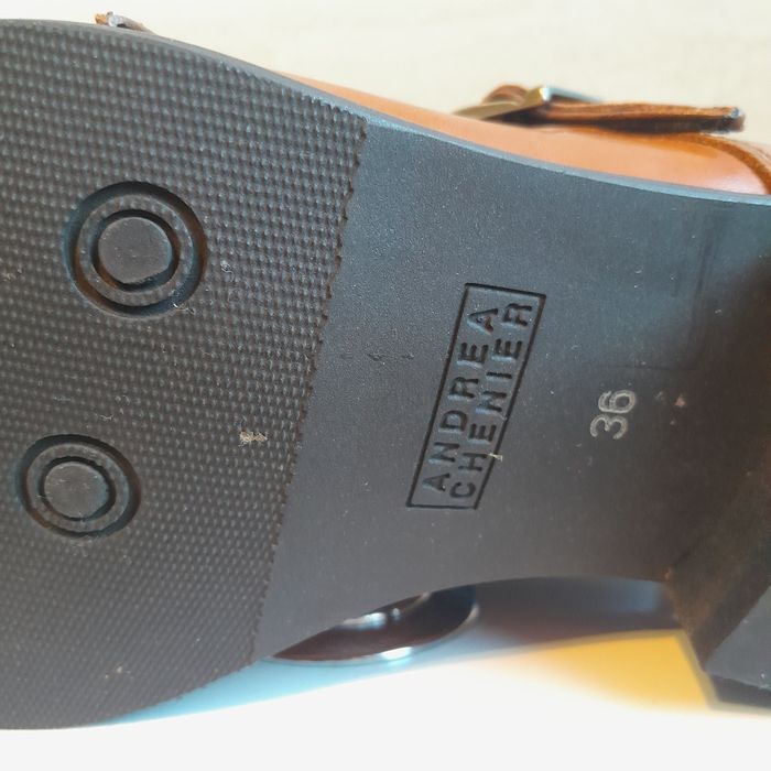 Czółenka damskie monki 36 Antonio Parriego nowe skóra naturalna