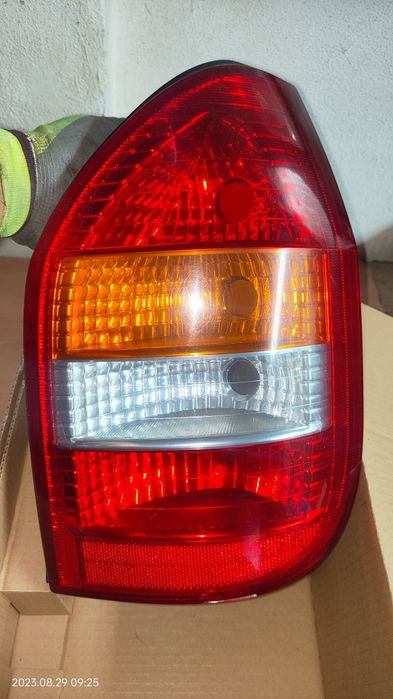 ZAFIRA 2002- Farolim Esquerdo/Direita. 30€Cada