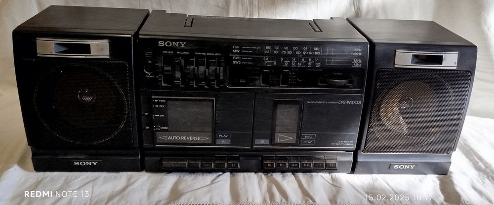 Музыкальный центр SONY.