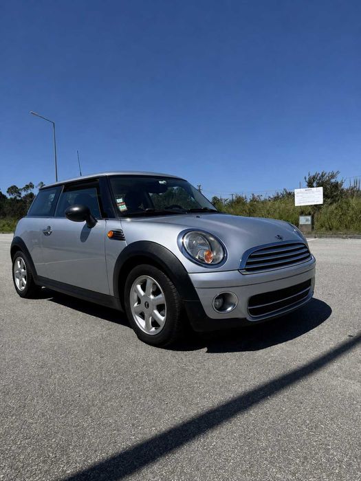 MINI Cooper One D 1.6 Diesel – Nacional – Único Proprietário