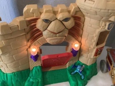 Іграшковий замок Fisher-Price