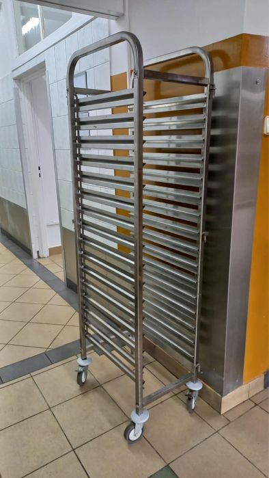 Wozek gastronomichny 16 * GN   1/1