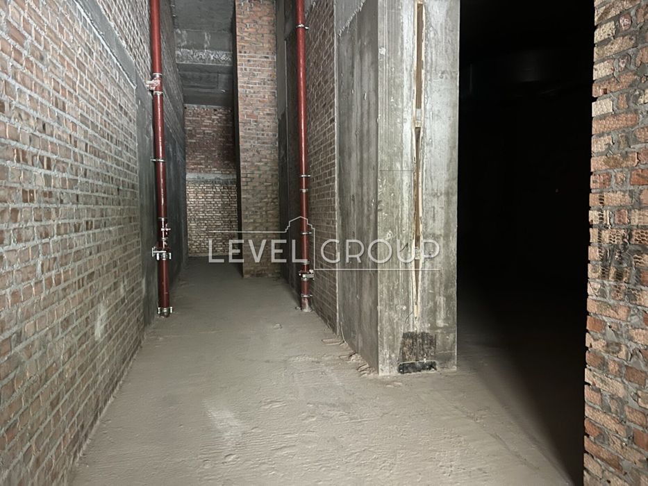 Оренда фасадного приміщення 530 м2, ЖК Crystal Park Tower.