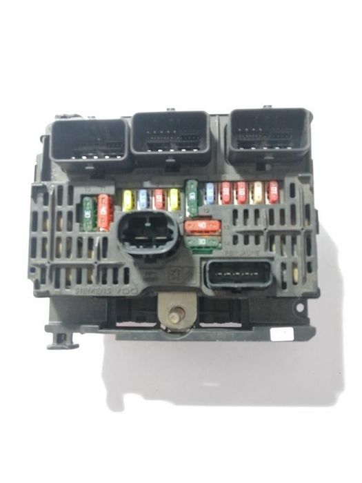 CAIXA RELÉS / FUSÍVEIS PEUGEOT 407 SW 2005