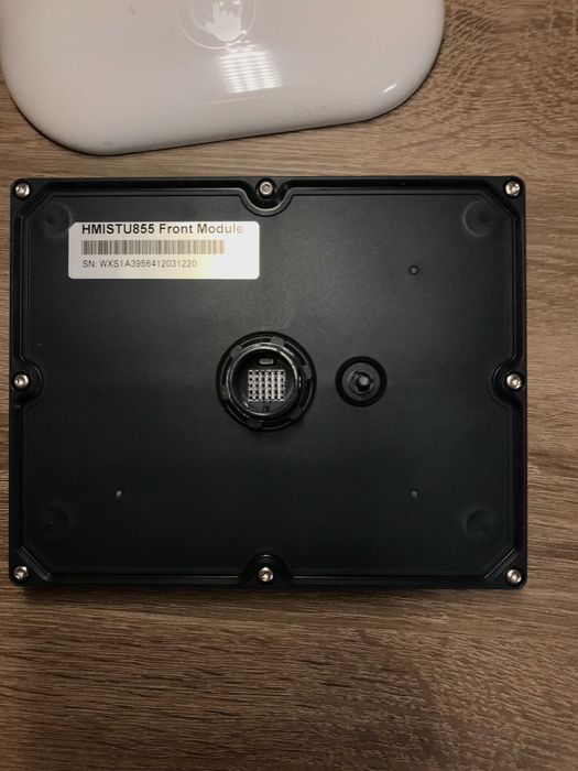 Панель оператора Shneider Electric HMISTU855+HMIS5T