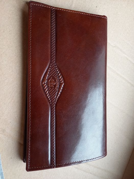 Portfel skórzany na karty dokumenty i gotówkę bez bilonu 18x10cm