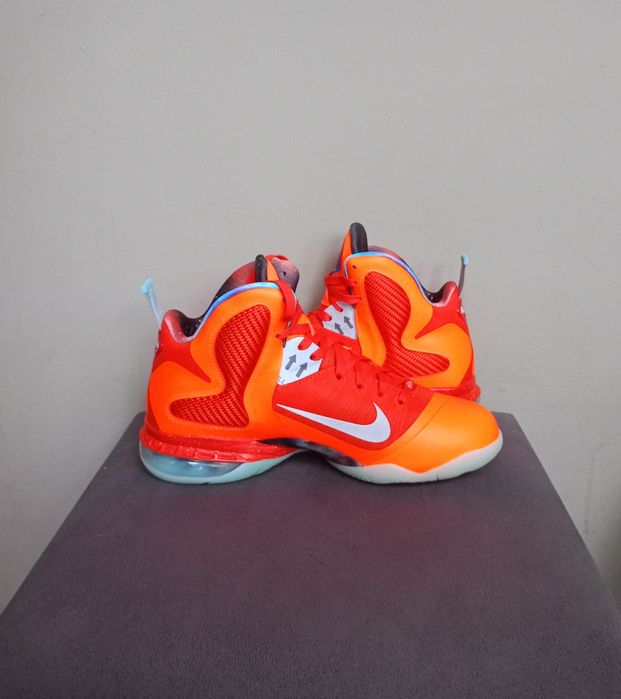 Nike, rozmiar 42.