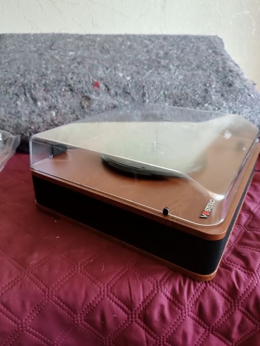 Програвач вінілу VOSTERIO B-660, BT, FM, SD, USB, AUX