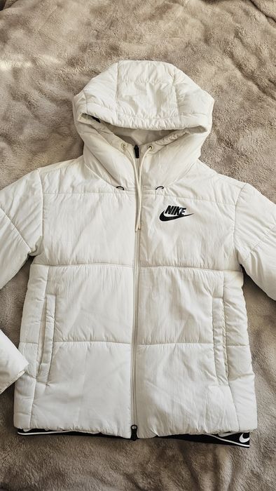 Kurtka nike XS biała