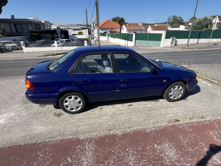 Toyota Corolla Liftback E11 1.3 Gasolina – 102.000 km – 3.000€