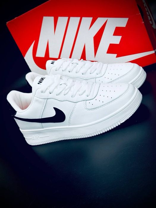 Кросовки мужские найк найки на лето белые кожаные красовки nike Nike топ качество красавки найк лето стильные красивки найк