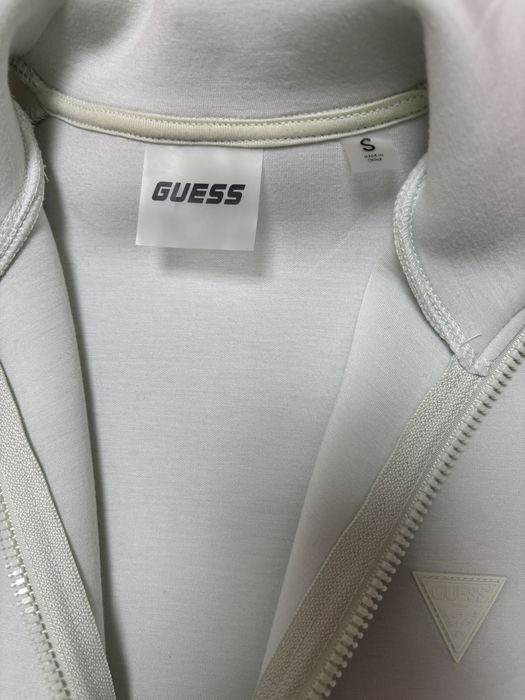 Продам фірмовий костюм Guess S розмір