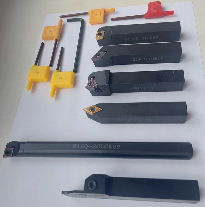 Набор токарных резцов 16х16 мм из 6 шт со сменными пластинами