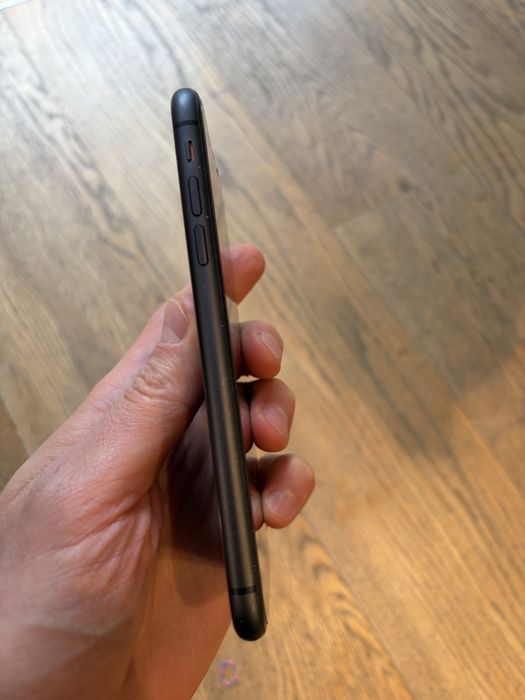 Sprzedam iPhone 11 64gb