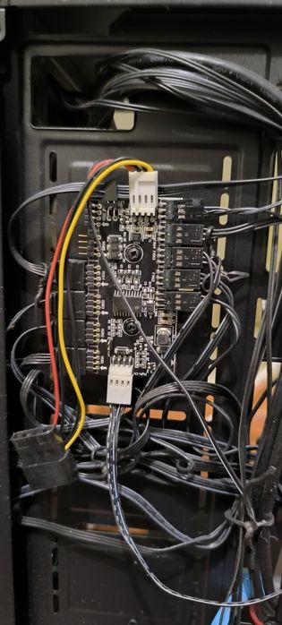 Корпус для пк та БП seasonic 80 bronze 520 ват