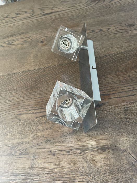 Lampa klinkiet z dwoma krysztalowymi lampkami