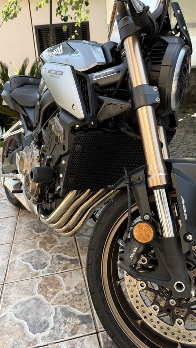 Honda CB650R | Março de 2022 | Apenas 7.526 km (70kw de livrete)