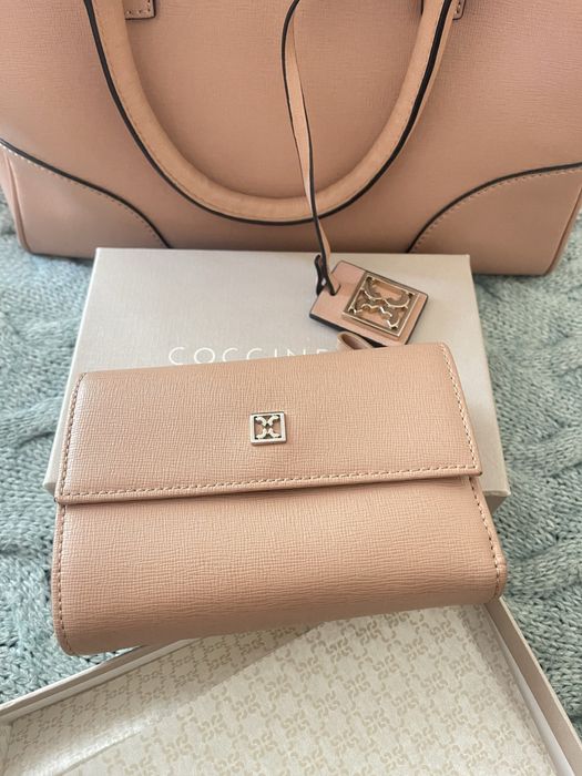 Продам  кошелек Coccinelle