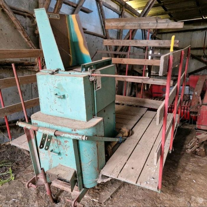 Ścielarka do truskawek słomy BISO rozdrabniacz