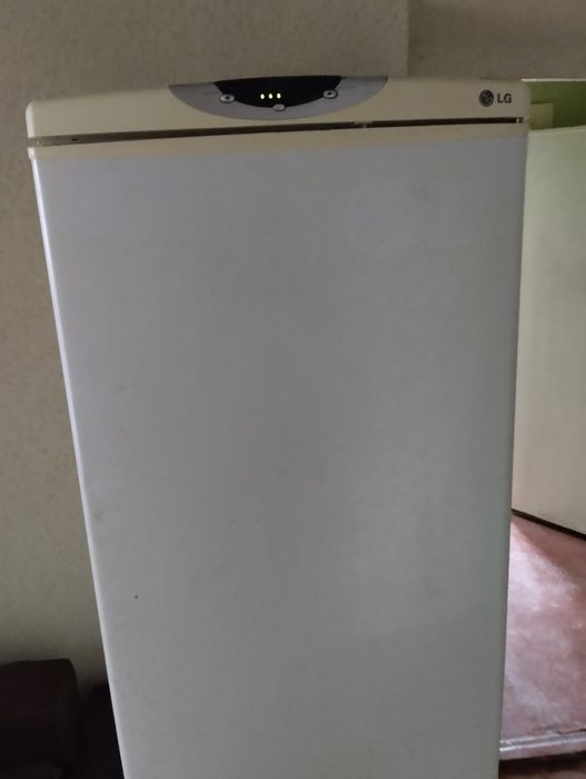 Продам холодильник lg