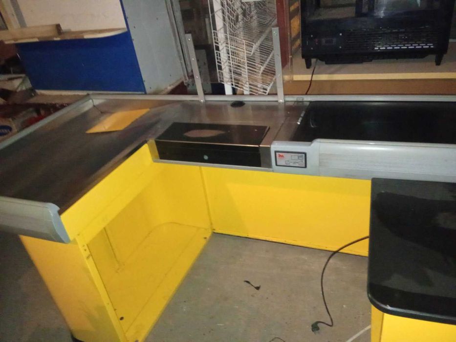 Касовий бокс зі стрічкою  б/у