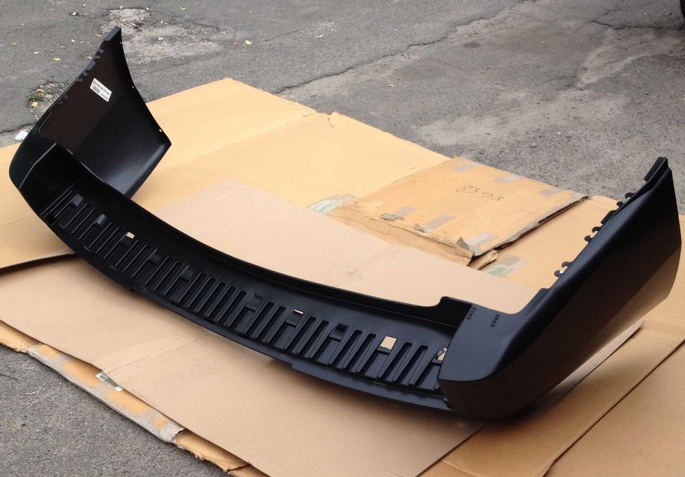 Продам Новий Бампер Cadillac Escalade 15909709