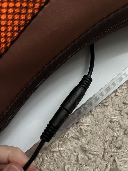 Масажер-подушка з підігрівом