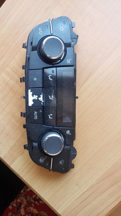 Продам блок управління подачі воздуха Opel Insignia 2.0