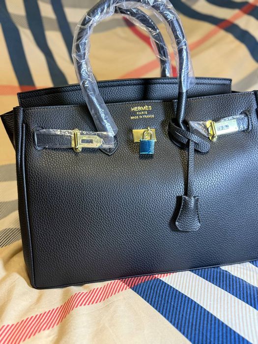 Сумка жіноча нова . Нова. Стильна, якісна!