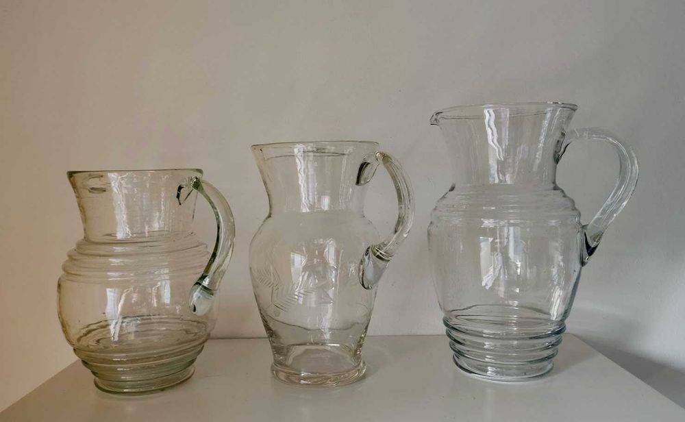 Jarros de vidro antigos colecionáveis