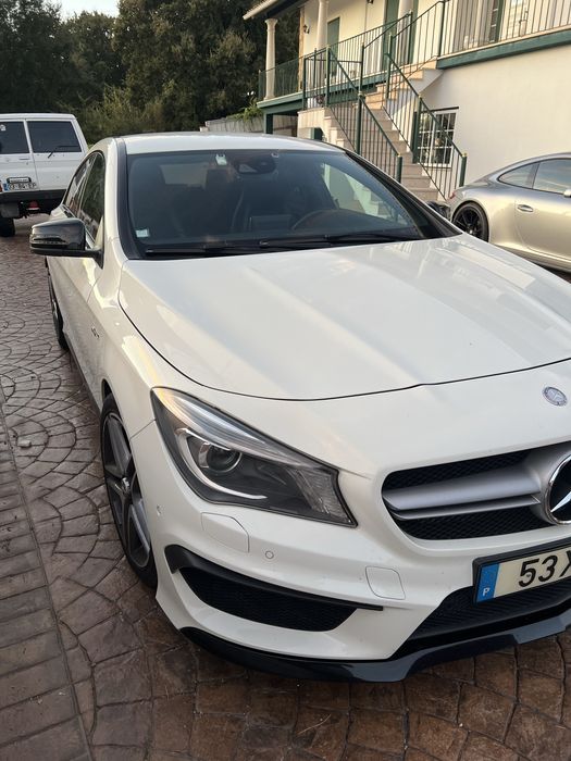Mercedes-Benz CLA45 AMG