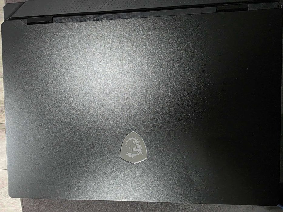 Laptop gamingowy MSI Raider 18 HX AI Ultra 9-285HX/64GB/4TB/RTX 5090