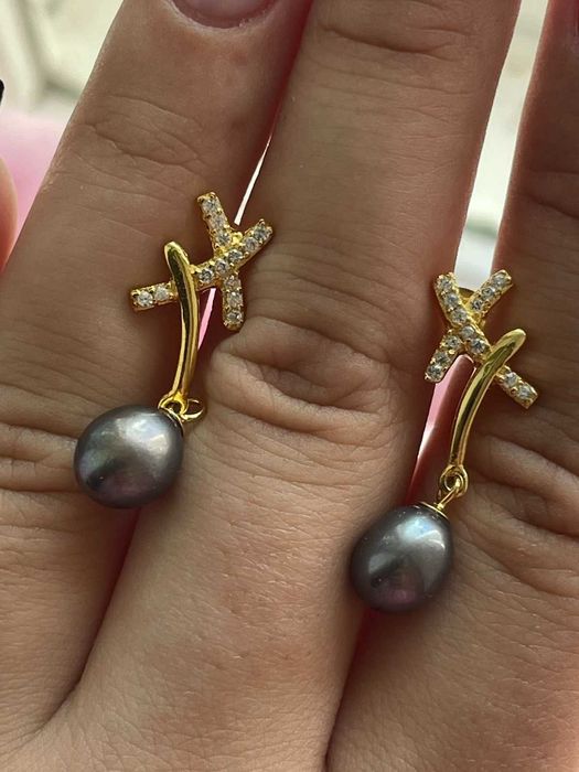 Серьги с натуральным черным жемчугом 9x8 мм 925 пробы